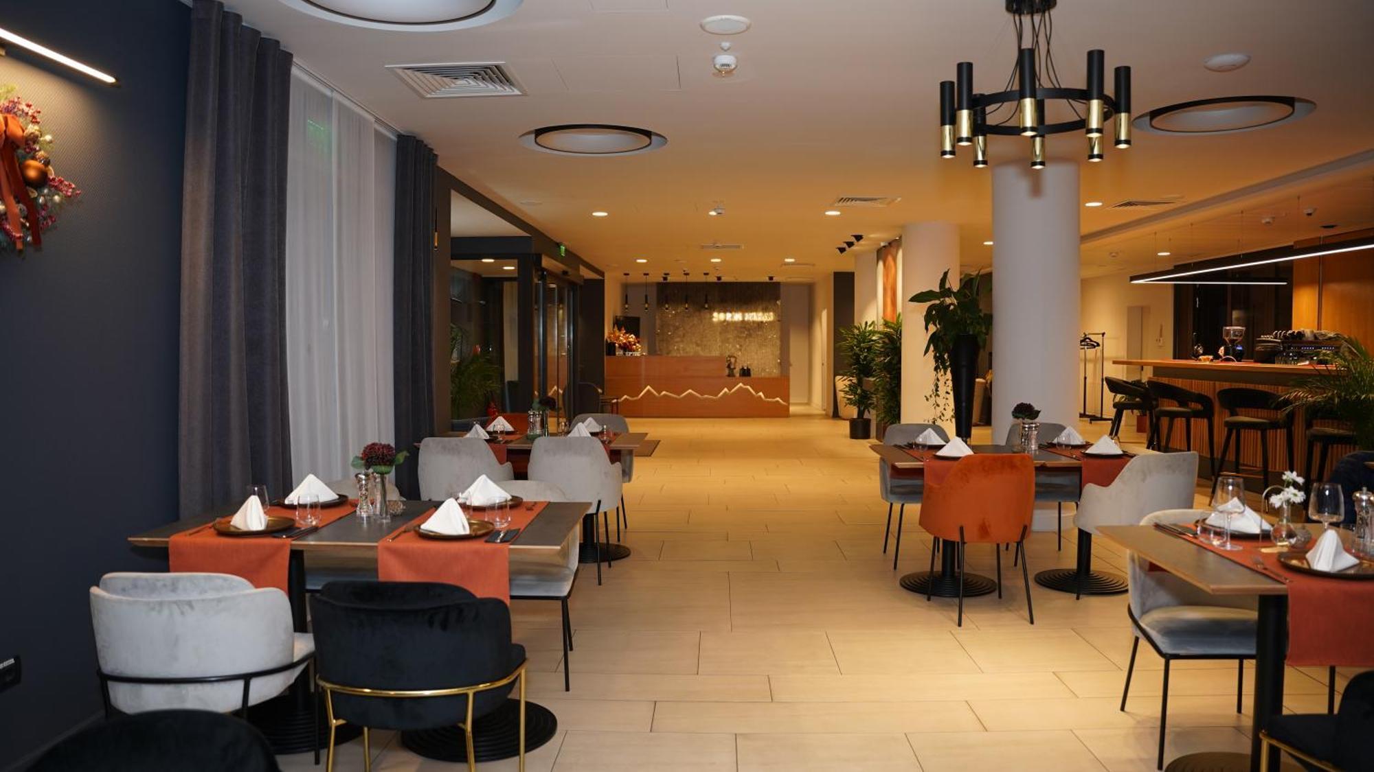 Hotel Sorin Mihai Cristian  Exteriér fotografie