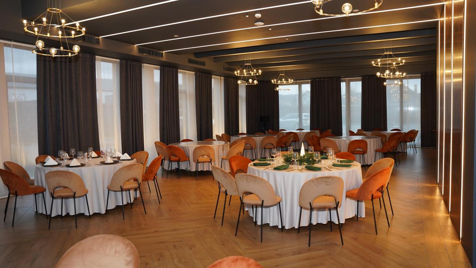 Hotel Sorin Mihai Cristian  Exteriér fotografie