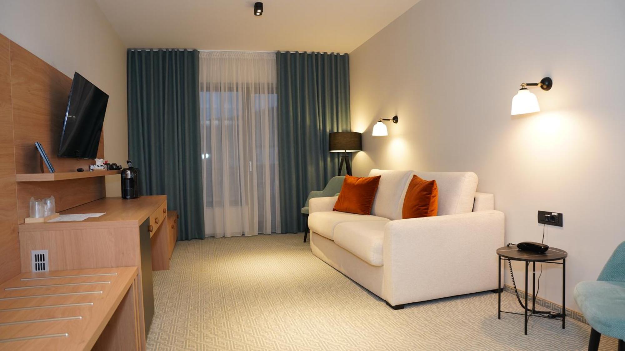 Hotel Sorin Mihai Cristian  Exteriér fotografie